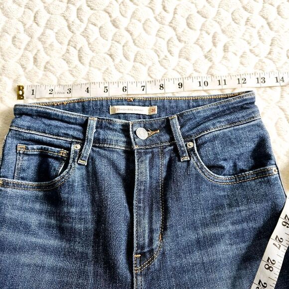 Levis 721 High Rise skinny jeans distressed denim 26 like new - Picture 7 of 7